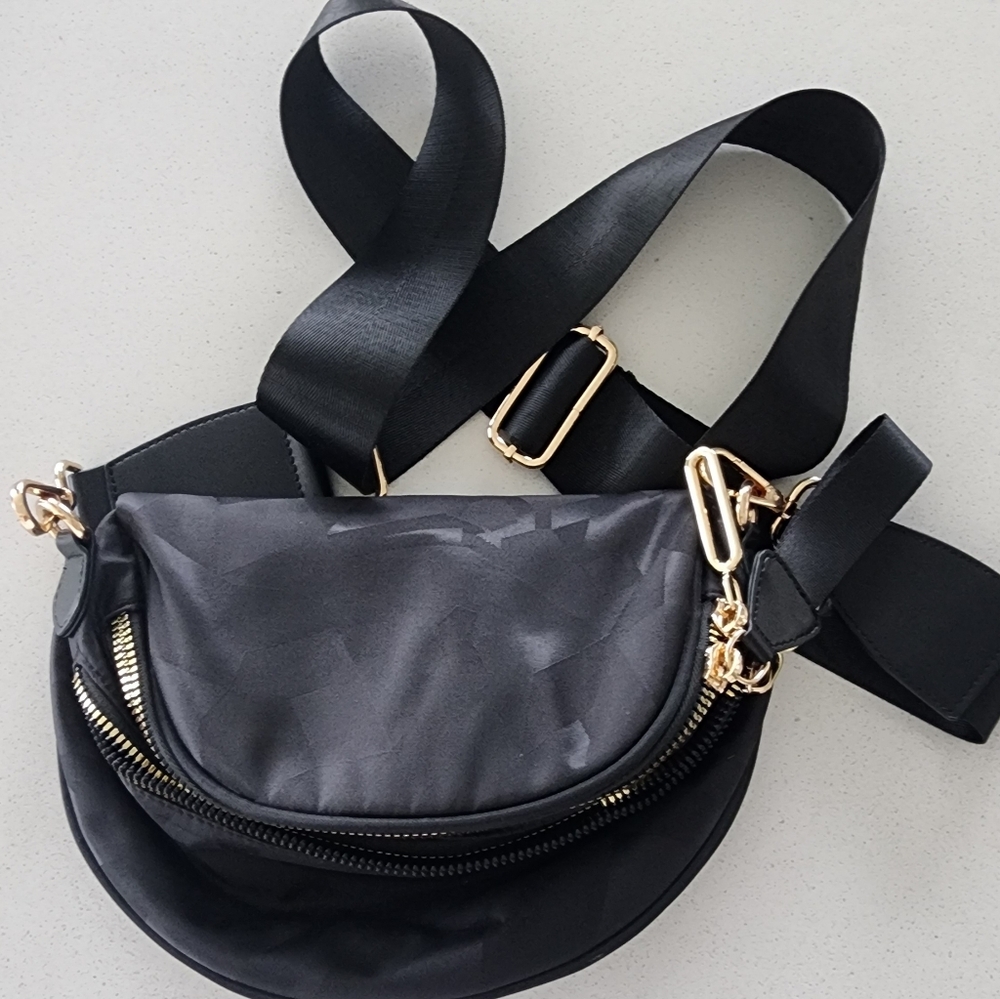 Crossbody waist bag
